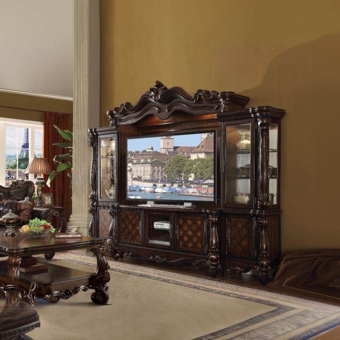 Versailles Entertainment Center - Image 4