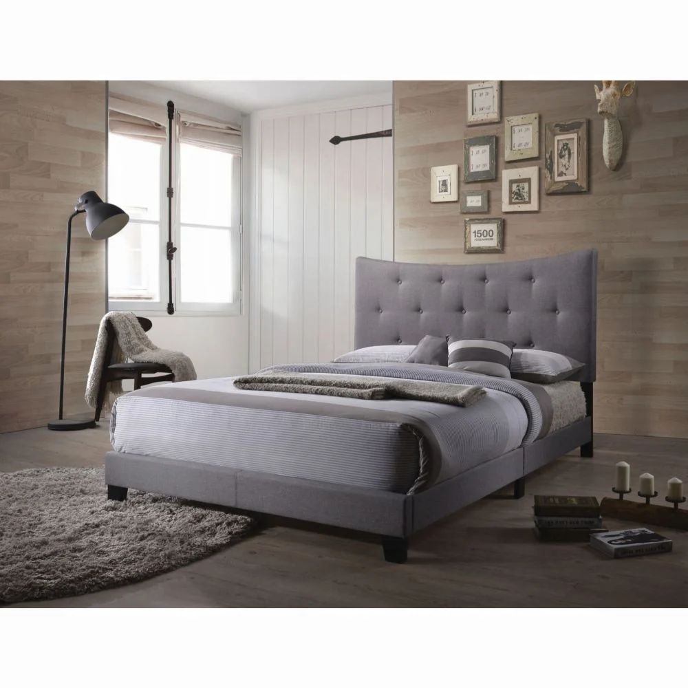 Venacha Queen Bed - Image 4
